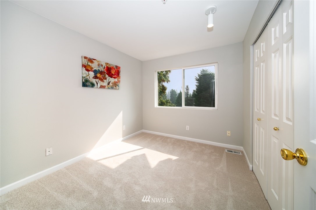 16226 119th Place Northeast Bothell, WA 98011 - Photo 25 of 35 Gallery Image 25