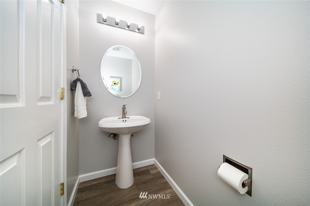 16226 119th Place Northeast Bothell, WA 98011 - Photo 32 of 35 Gallery Image 32
