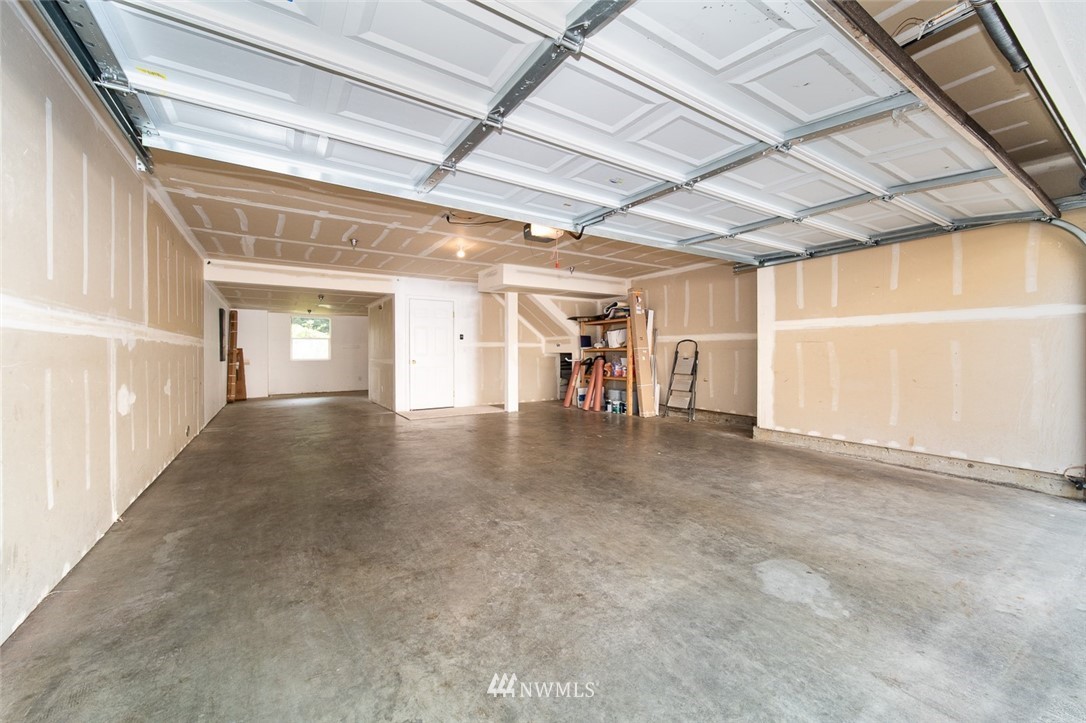 16226 119th Place Northeast Bothell, WA 98011 - Photo 34 of 35 Gallery Image 34