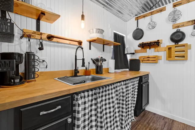 $189,900 | 129 County Road 3160, Colmesneil, TX 75938