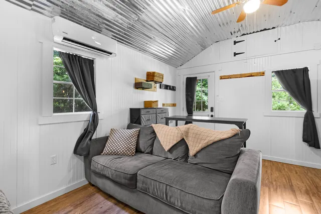 $189,900 | 129 County Road 3160, Colmesneil, TX 75938