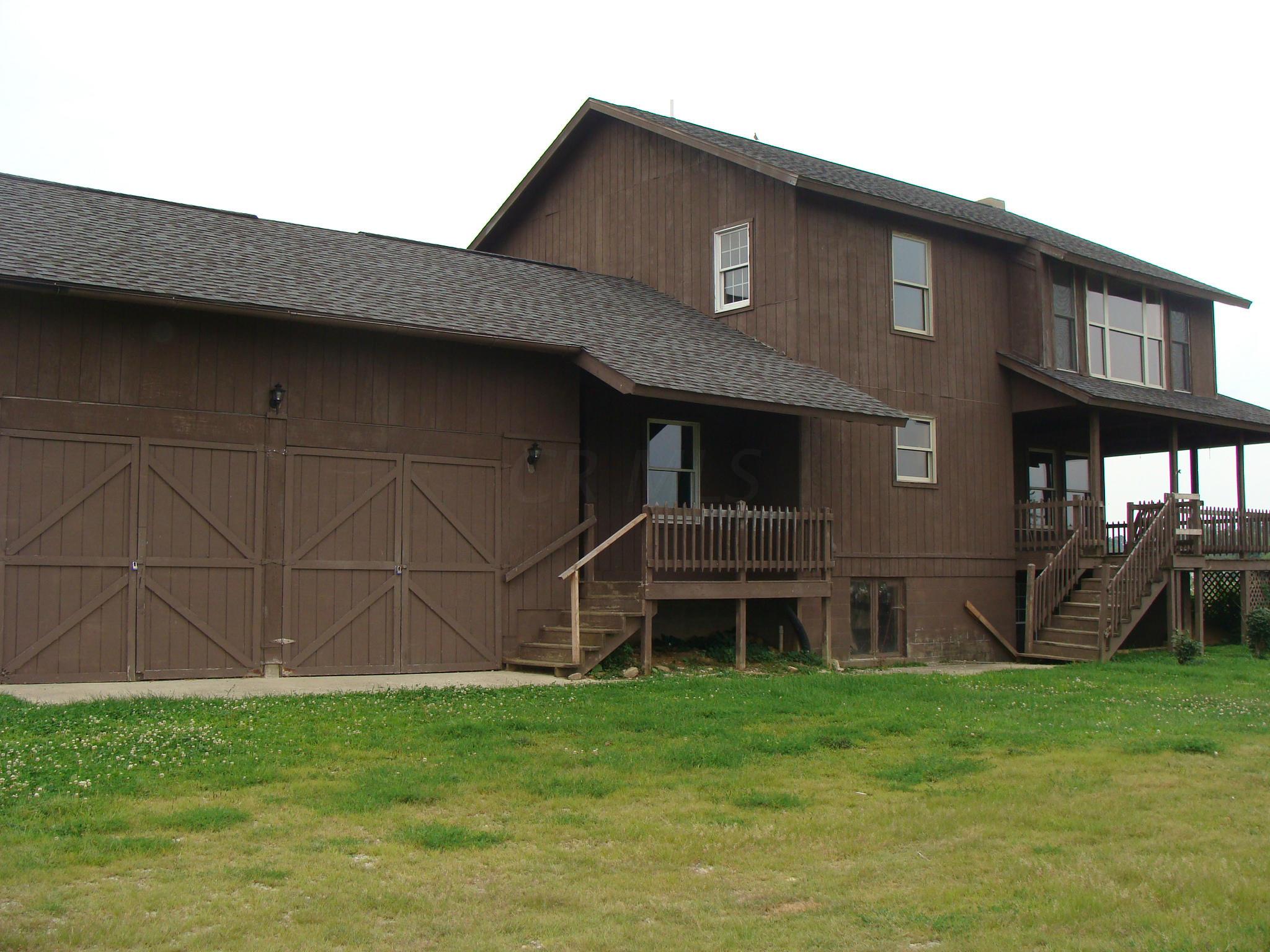 28347 Tarlton Adelphi Road Kingston, OH 45644 - Photo 1 of 17