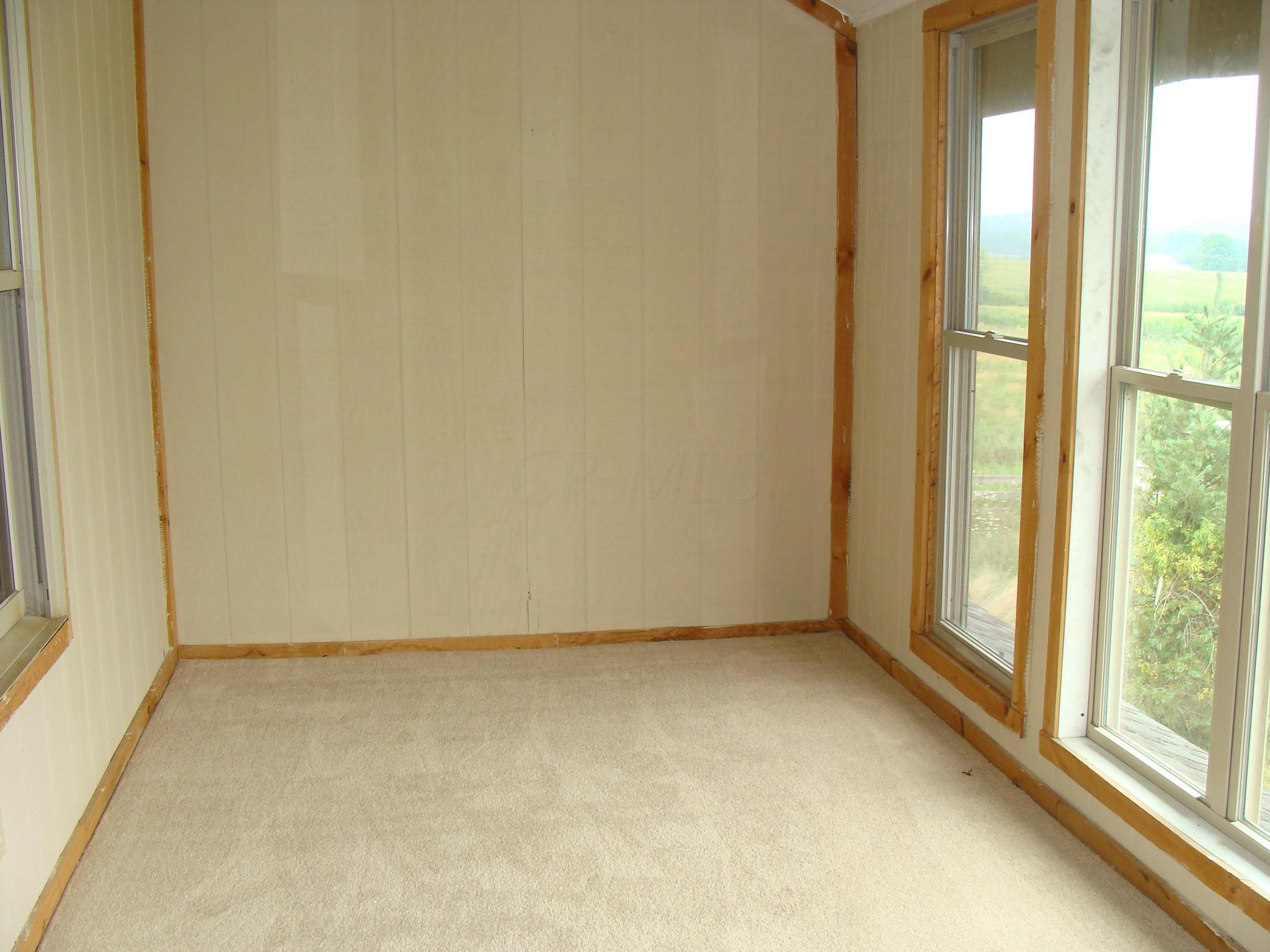 28347 Tarlton Adelphi Road Kingston, OH 45644 - Photo 13 of 17