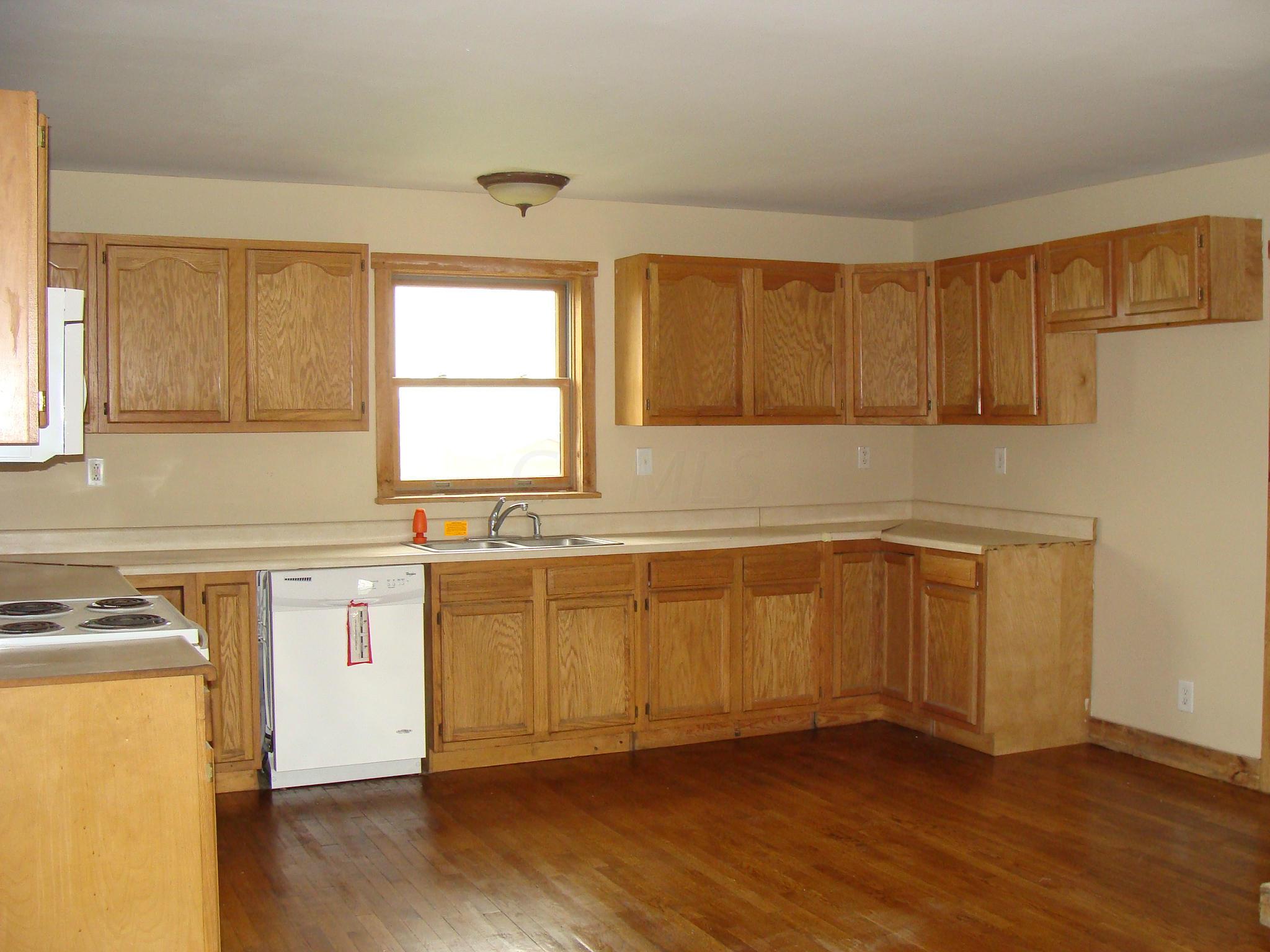 28347 Tarlton Adelphi Road Kingston, OH 45644 - Photo 3 of 17