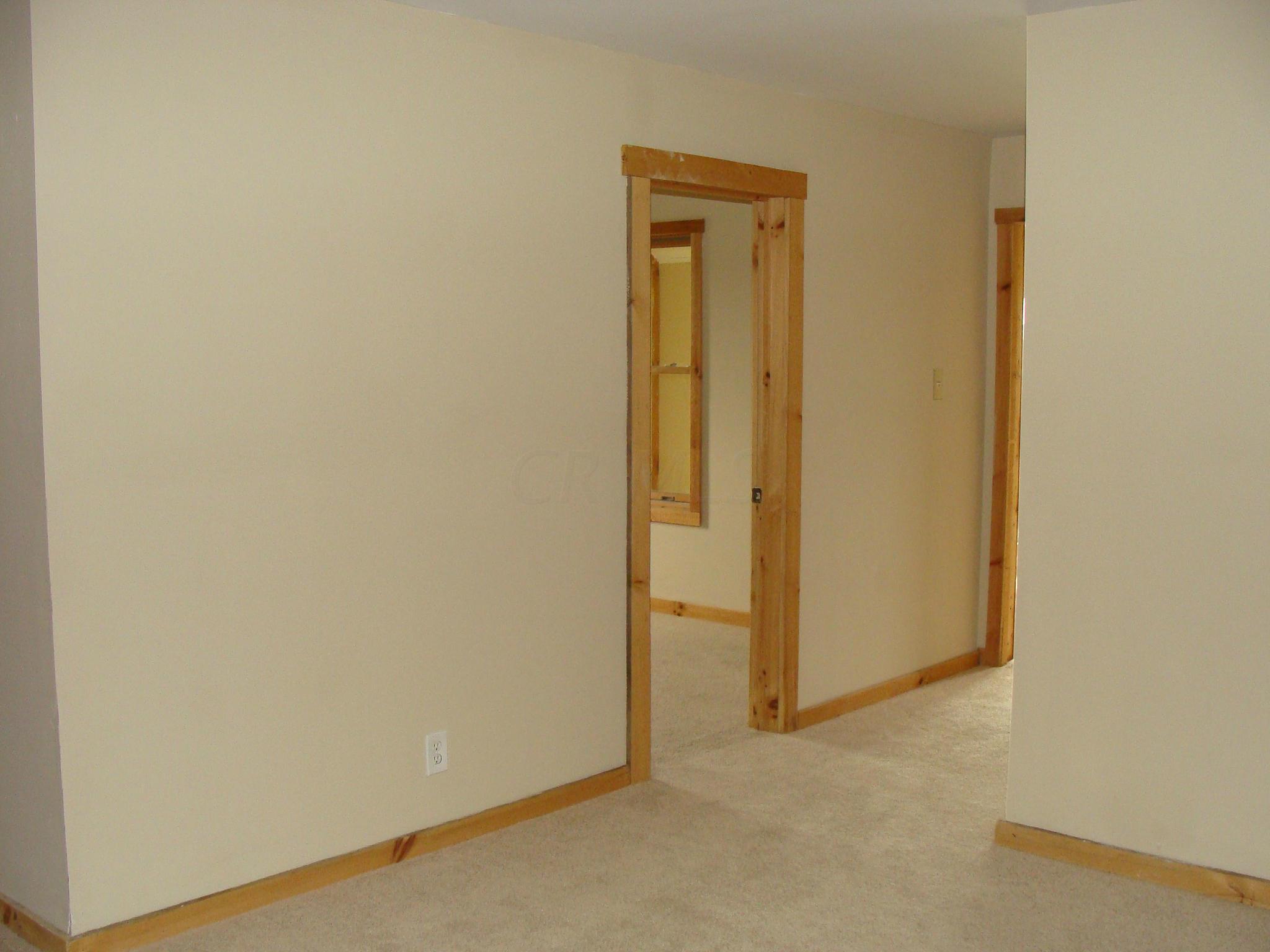 28347 Tarlton Adelphi Road Kingston, OH 45644 - Photo 8 of 17