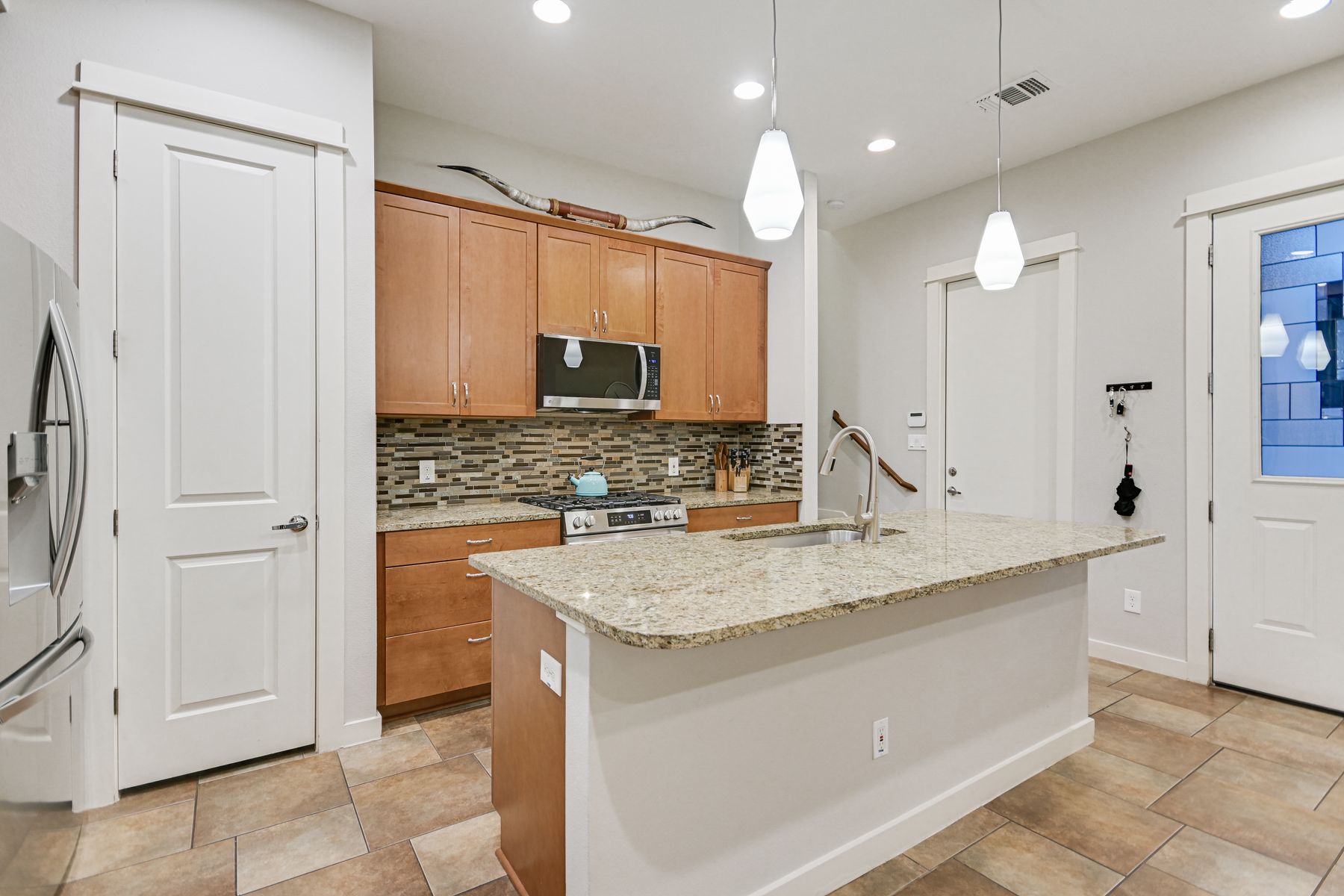 2206 Schriber Street, Unit B Austin, TX 78704 - Photo 7 of 20