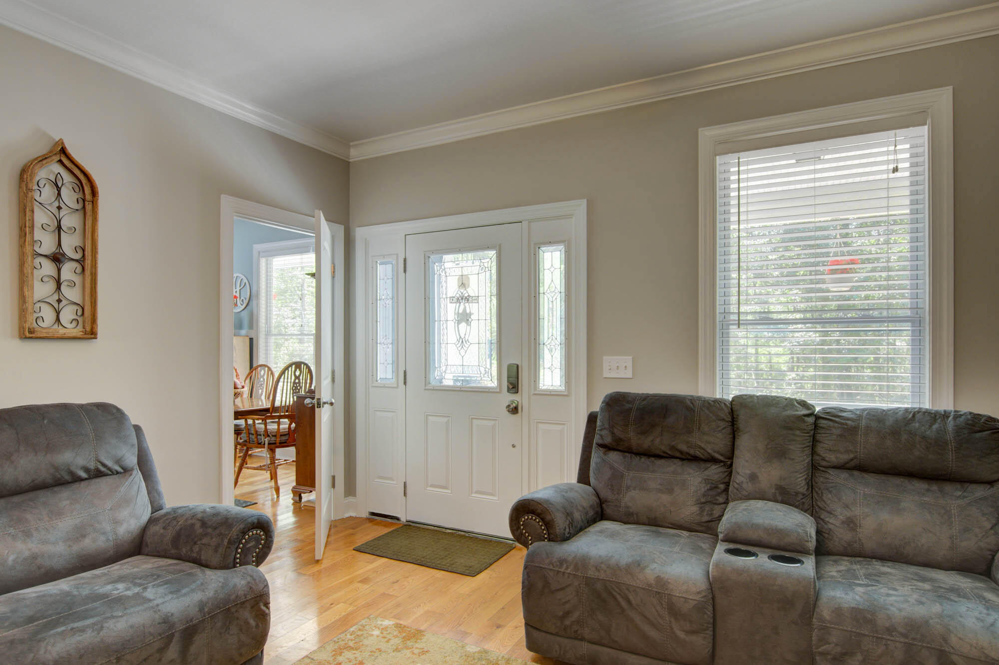 265 Barons Road Summerville, SC 29483 - Photo 9 of 43 Living---
