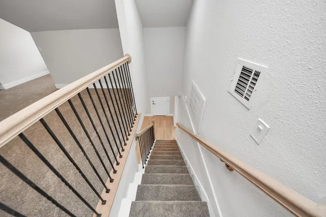 $2,395 | 2954 County Road 855, Alvin, TX 77511