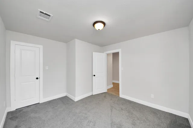 $2,395 | 2954 County Road 855, Alvin, TX 77511