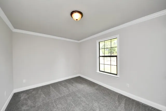 $2,395 | 2954 County Road 855, Alvin, TX 77511