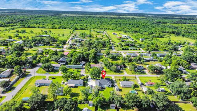 $2,395 | 2954 County Road 855, Alvin, TX 77511