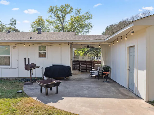 $249,000 | 804 Peach Street, El Campo, TX 77437