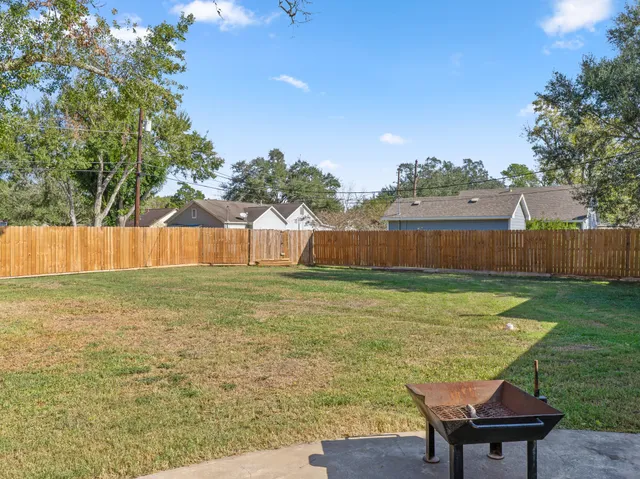 $249,000 | 804 Peach Street, El Campo, TX 77437