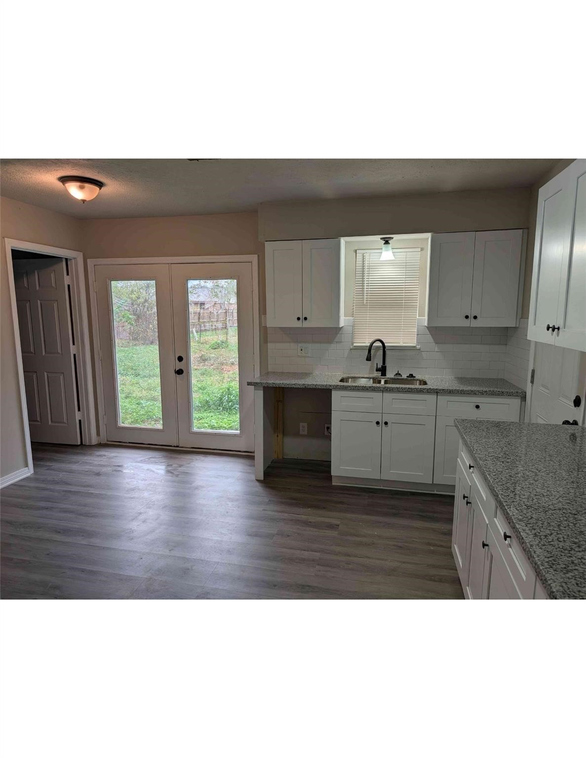 10922 Lockgate Lane Houston, TX 77048 - Photo 3 of 18 Gallery Image 3