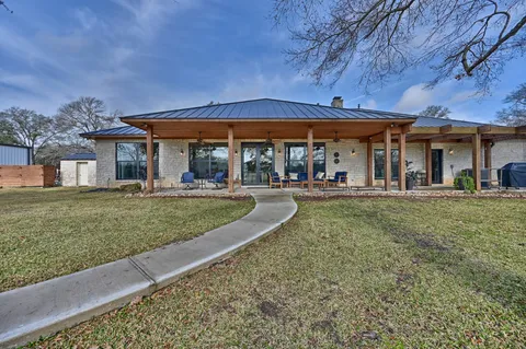 $3,800,000 | 1094 Dunlavy Road, Cat Spring, TX 78933