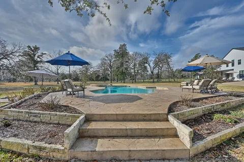 $3,800,000 | 1094 Dunlavy Road, Cat Spring, TX 78933