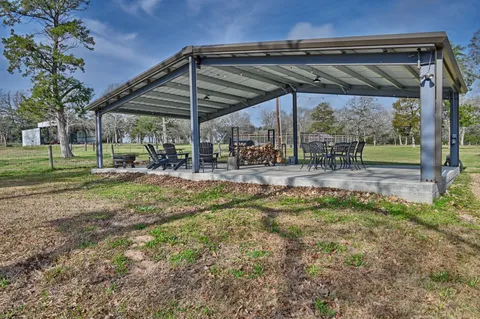 $3,800,000 | 1094 Dunlavy Road, Cat Spring, TX 78933