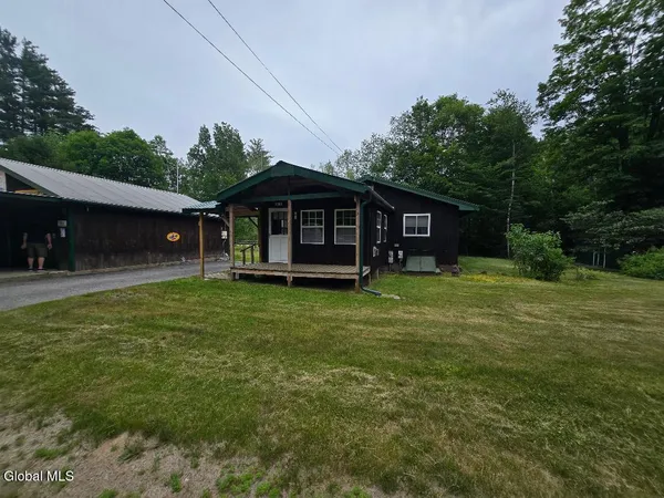 $1,500 | 13 Lincoln Avenue, Schroon, NY 12870