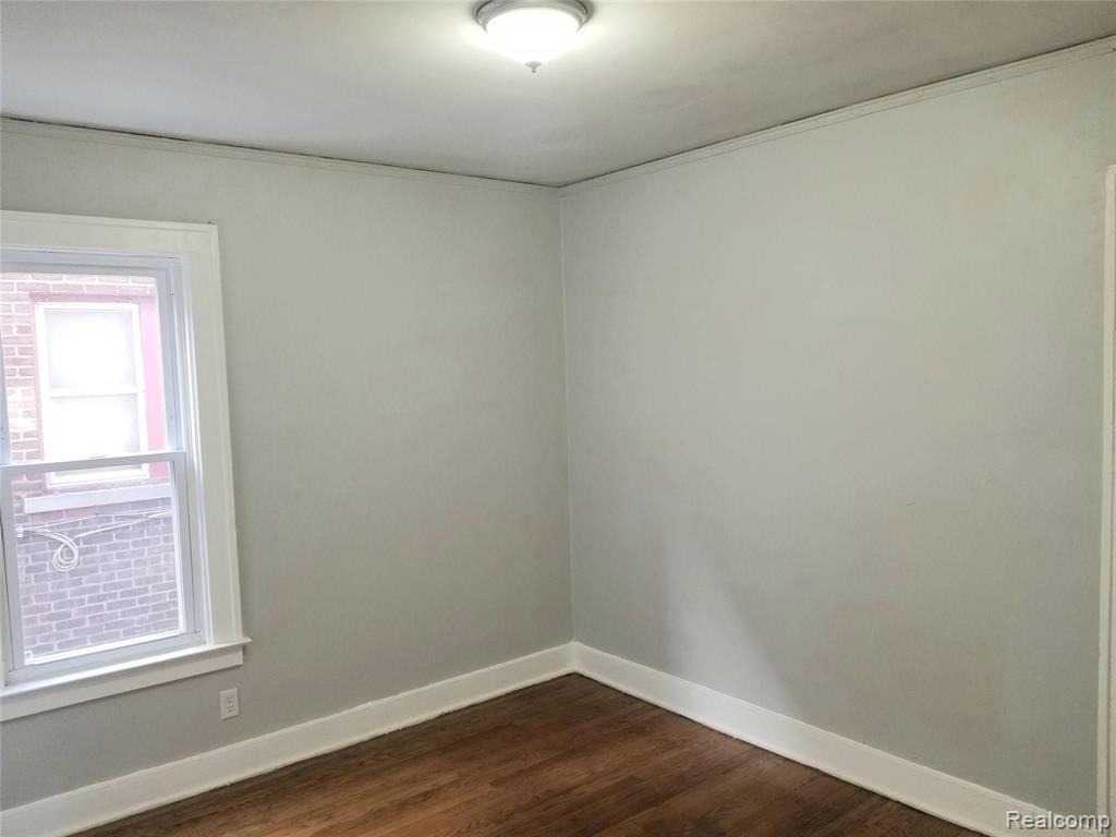 2710 Clements Street Detroit, MI 48238 - Photo 13 of 17