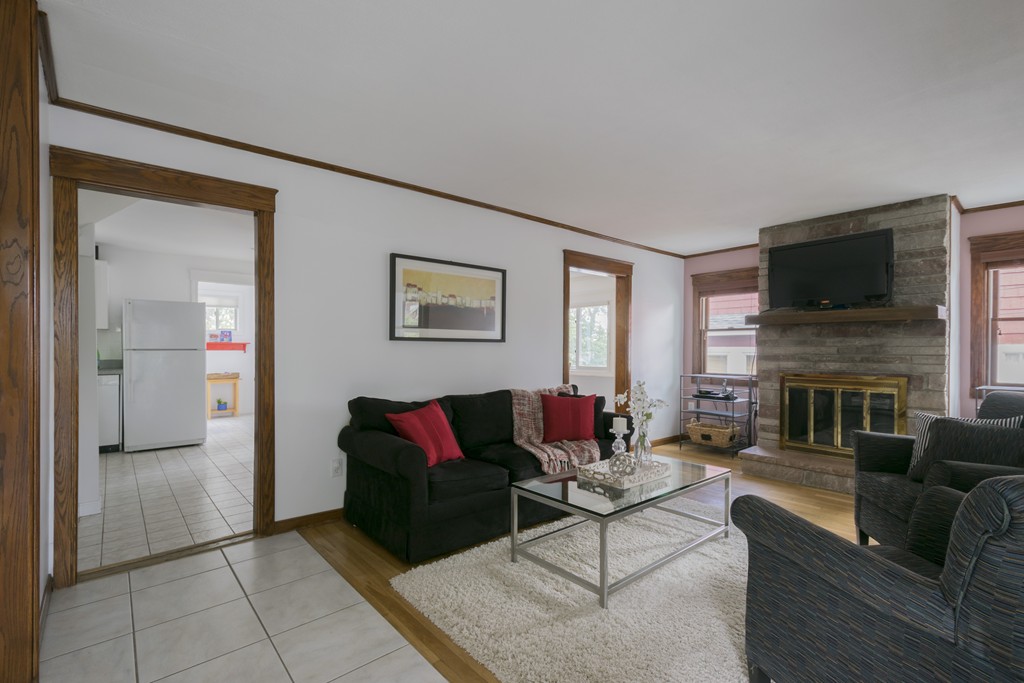 51 Sutherland Road Arlington, MA 02476 - Photo 4 of 30