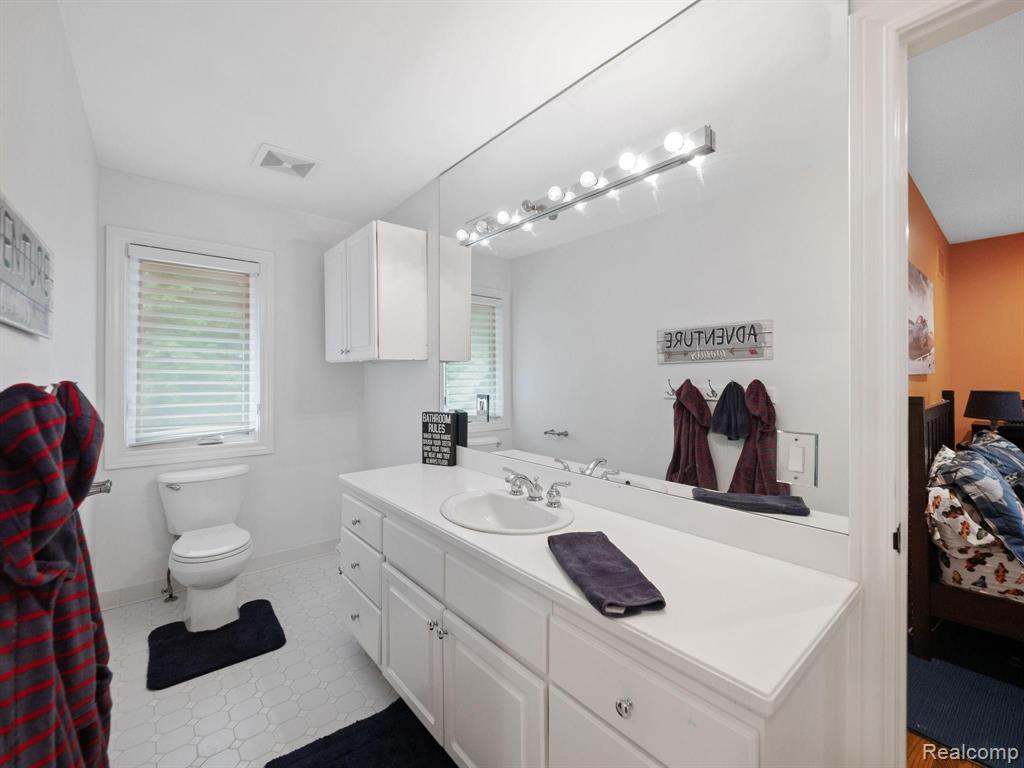 3652 Walnut Brook Drive Rochester Hills, MI 48309 - Photo 35 of 46