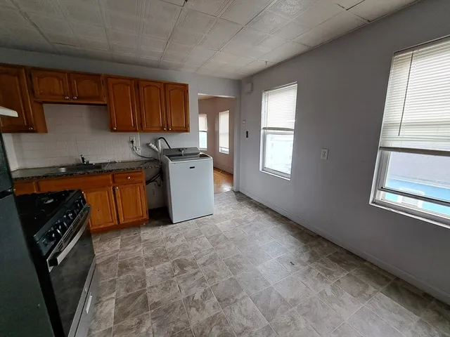 $2,600 | 50 Clark Street, Unit 3, Everett, MA 02149