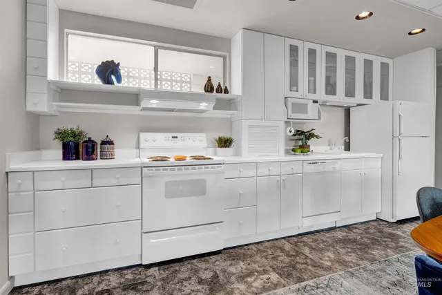 $1,000,000 | 3701 West Crescent Rim Drive, Unit 406 & 407, Boise, ID 83706