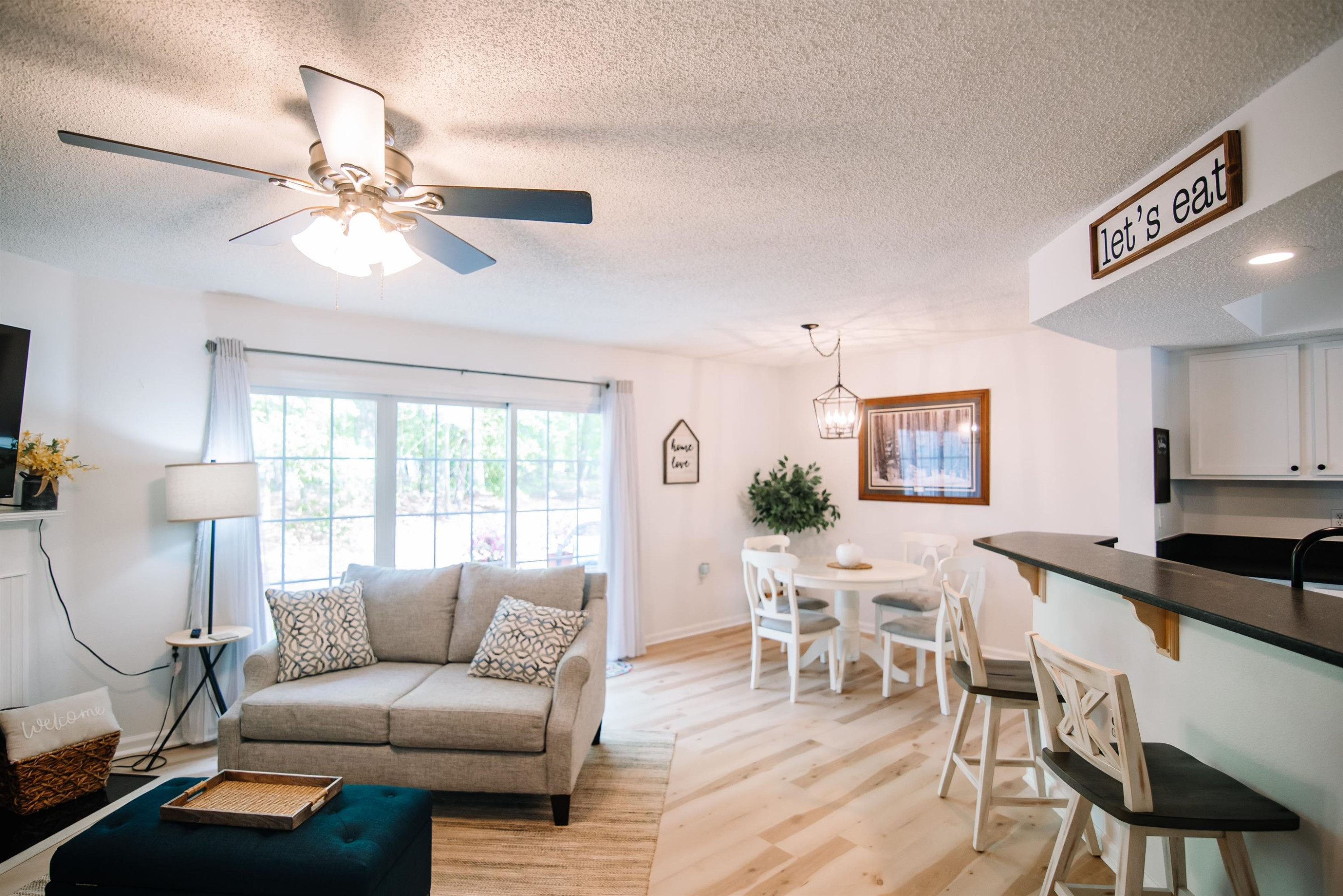 7633 Falcon Rest Circle, Unit 7633 Raleigh, NC 27615 - Photo 8 of 28 Living Room