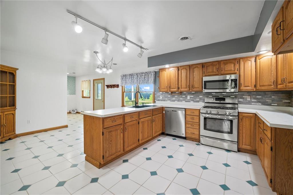 156 Riemer Road Sarver, PA 16055 - Photo 7 of 37 Gallery Image 7