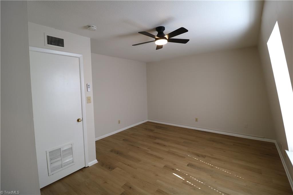 3822 K Country Club Road Winston-Salem, NC 27104 - Photo 9 of 12 Gallery Image 9