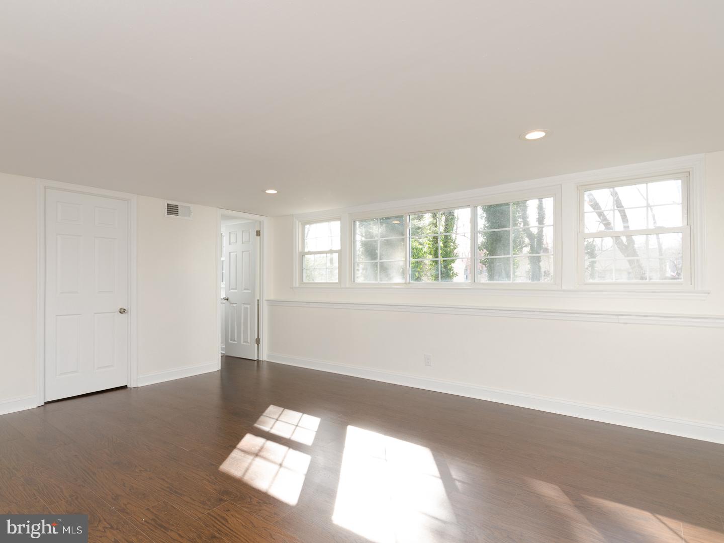 250 Sawmill Road Cherry Hill, NJ 08034 - Photo 16 of 20 Gallery Image 16