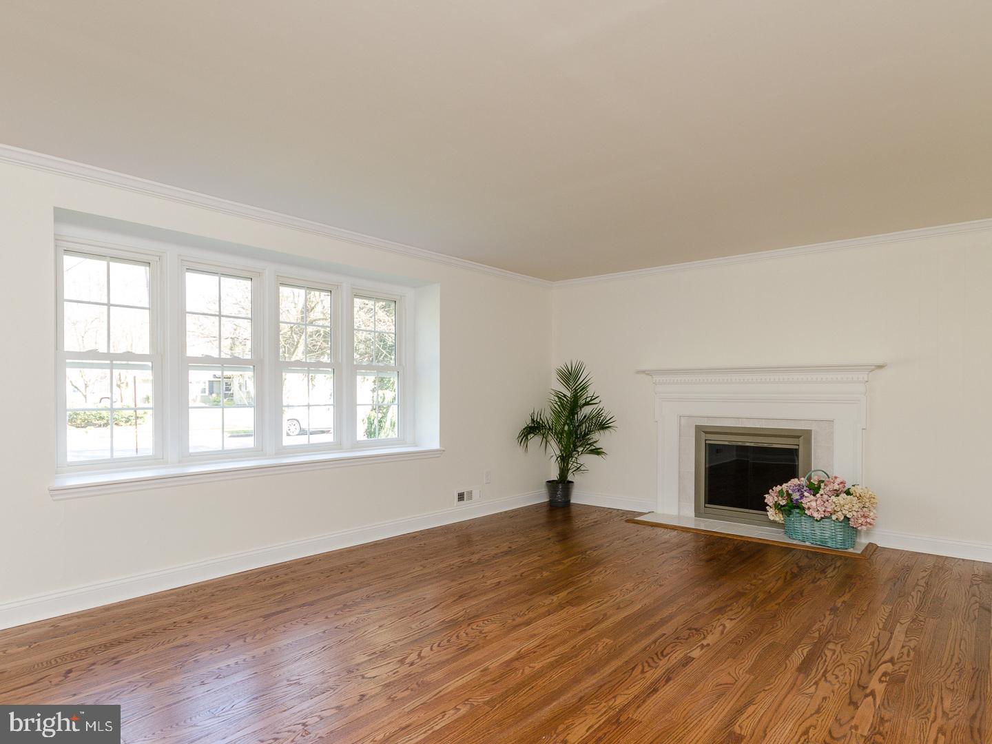 250 Sawmill Road Cherry Hill, NJ 08034 - Photo 3 of 20 Gallery Image 3