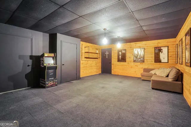 $925,000 | 261 Highway 85 Connector, Brooks, GA 30205