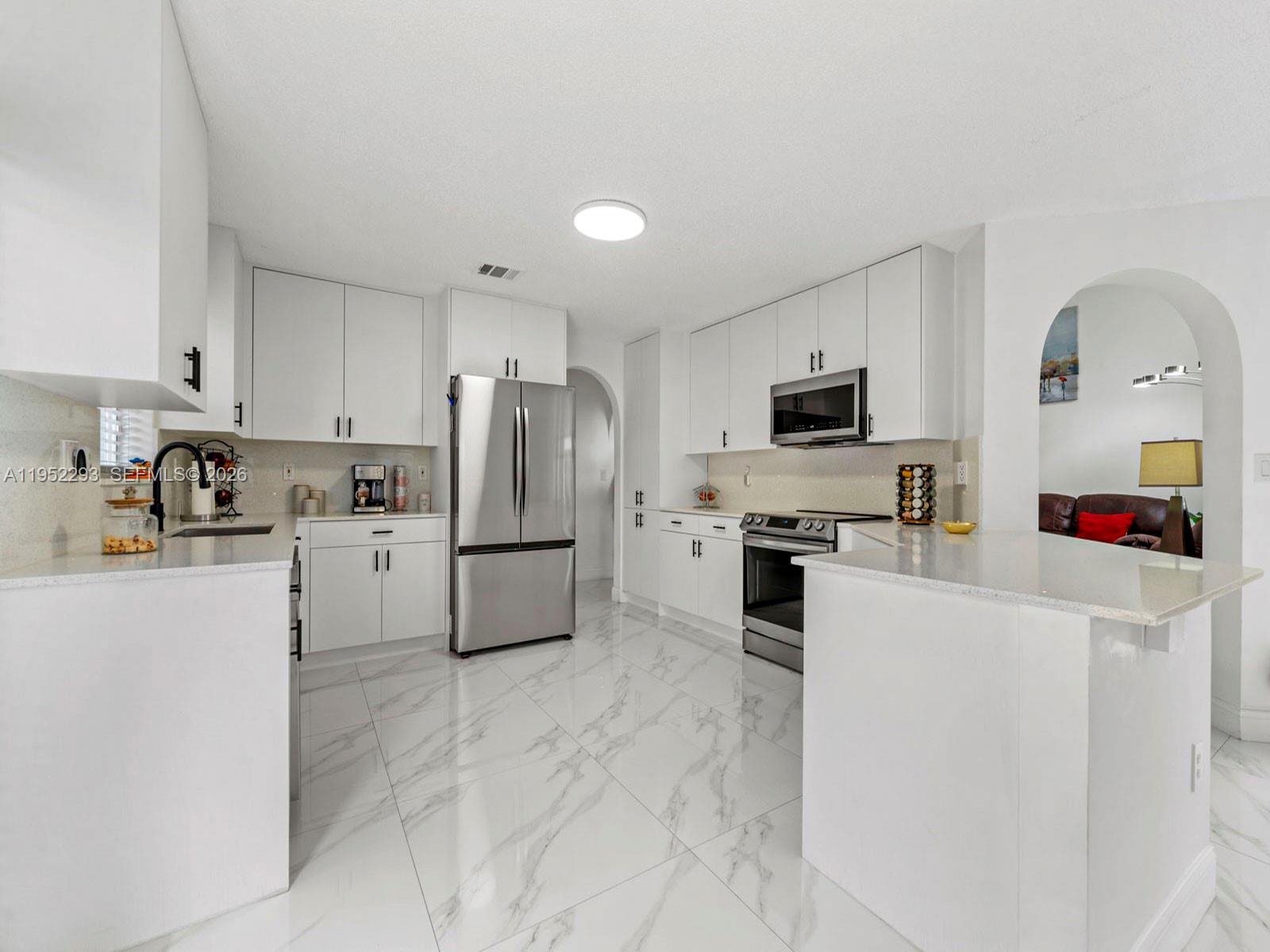 15626 Southwest 100th Terrace Miami, FL 33196 - Photo 12 of 32 Photo 12
