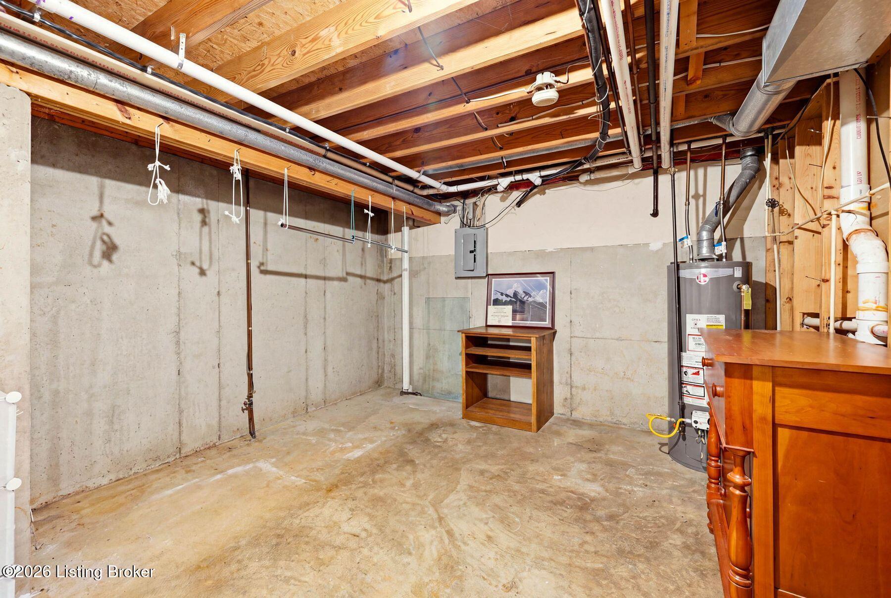 510 Foxgate Road Louisville, KY 40223 - Photo 51 of 67 photo_online_050
