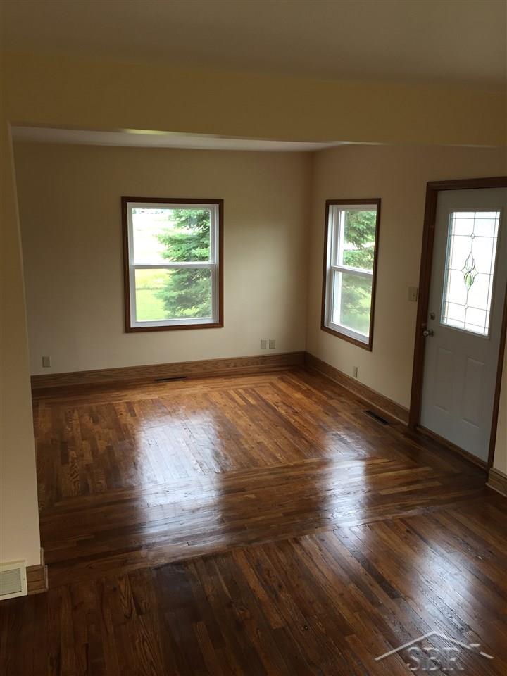 8750 East Burt Road Birch Run, MI 48415 - Photo 7 of 18 31277509-6.JPG