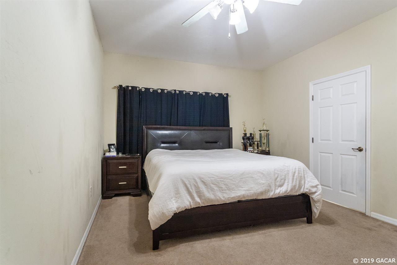 542 Northwest 39th Road, Unit 404 Gainesville, FL 32607 - Photo 12 of 20