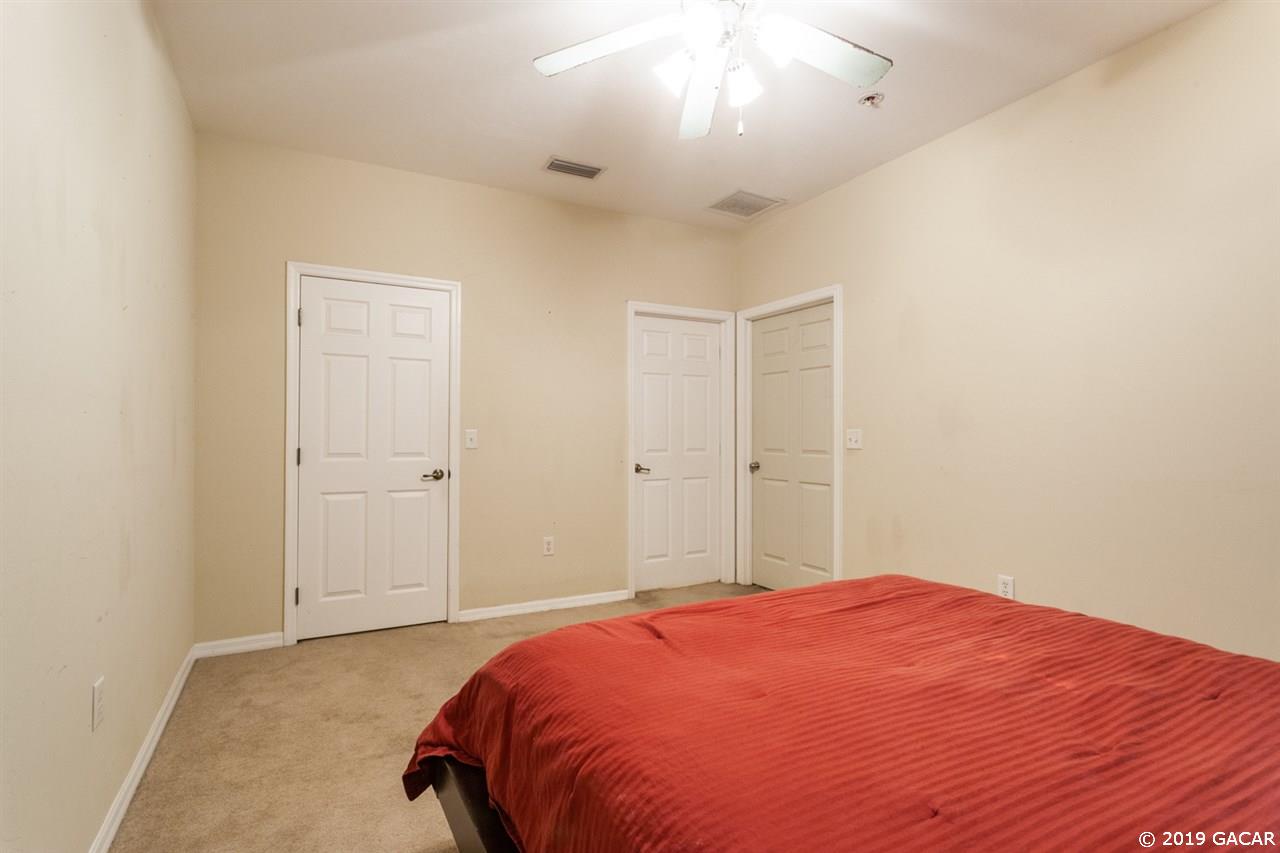 542 Northwest 39th Road, Unit 404 Gainesville, FL 32607 - Photo 17 of 20