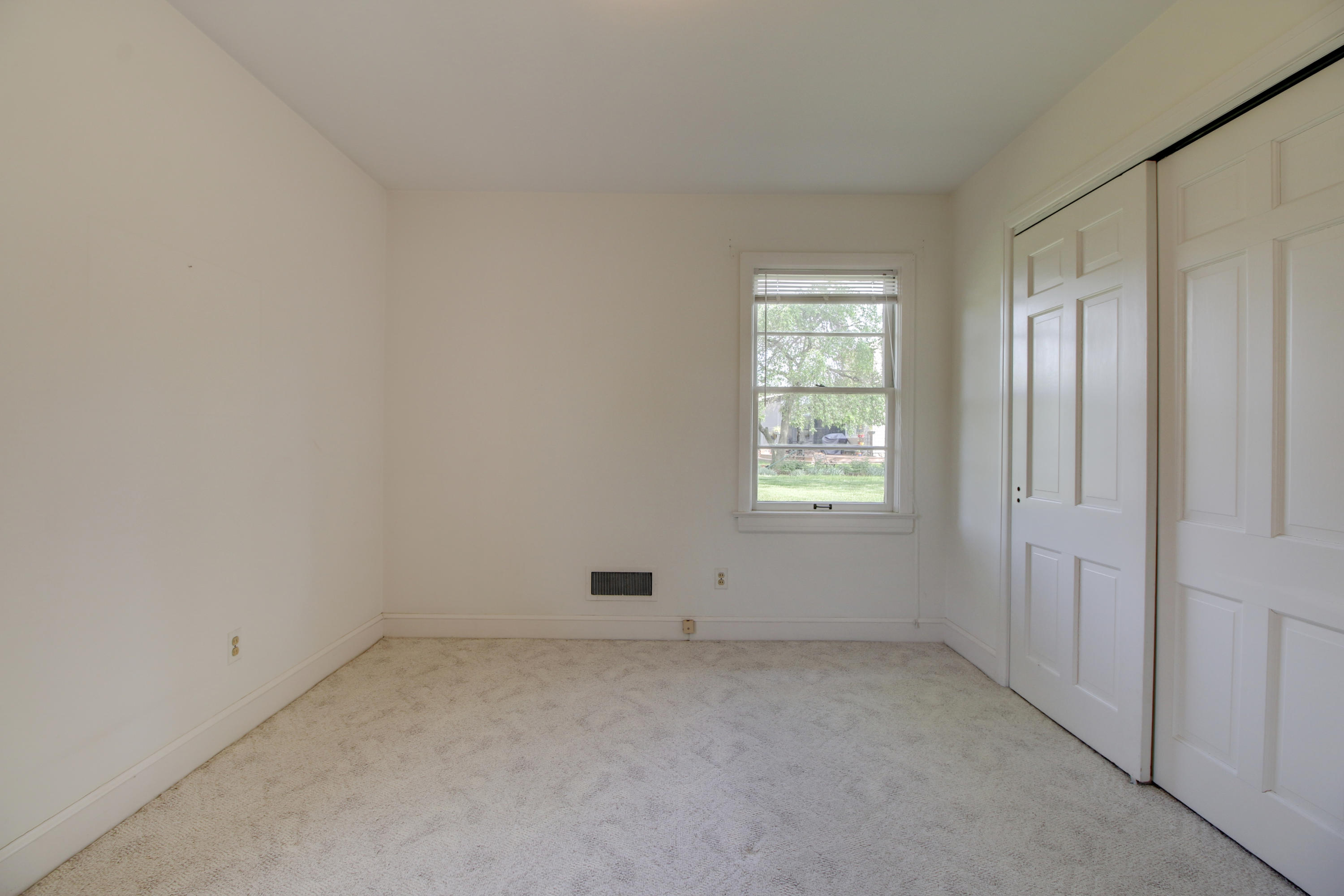 5129 Roselawn Road Roanoke, VA 24018 - Photo 20 of 33 _MG_8460_1_2