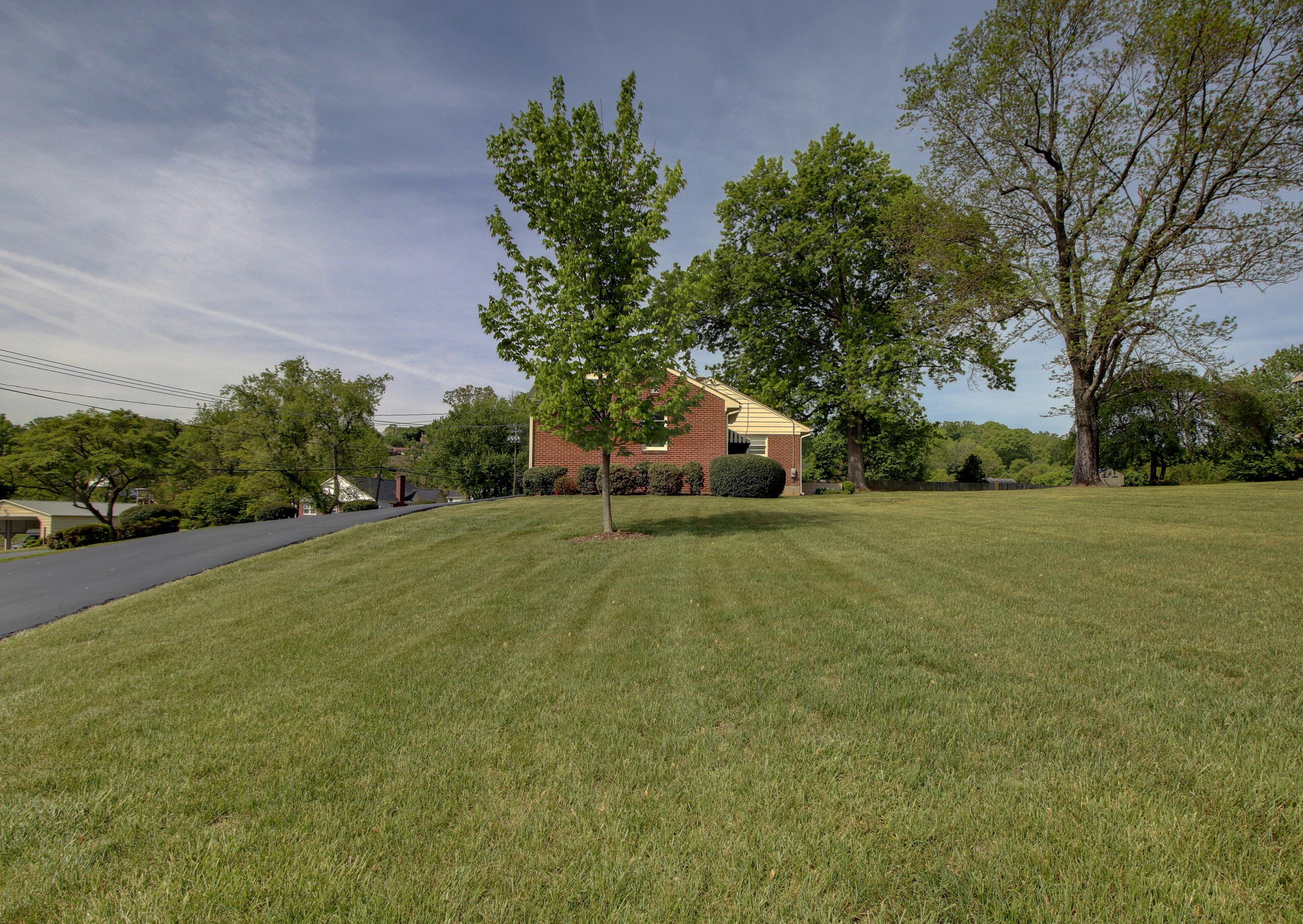 5129 Roselawn Road Roanoke, VA 24018 - Photo 31 of 33 _MG_8502_3_4