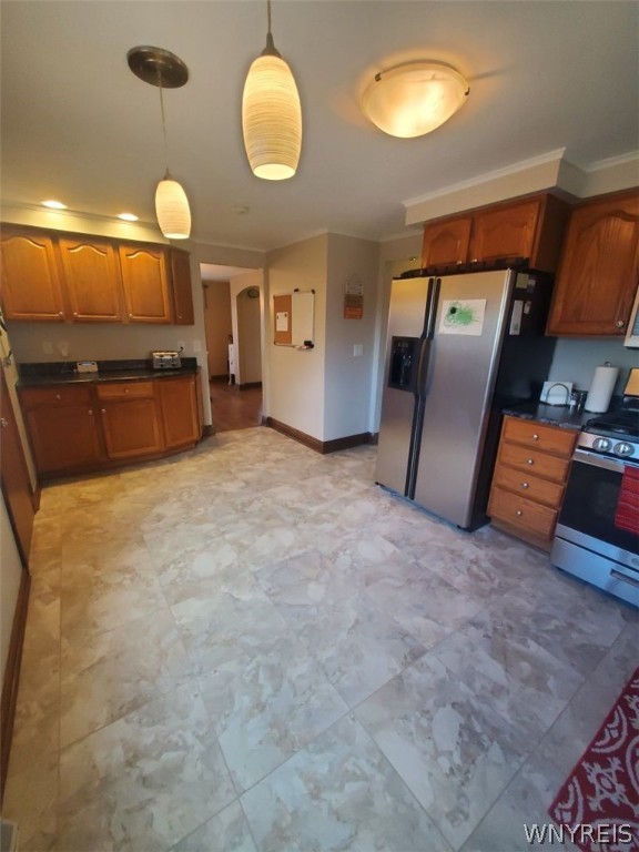 136 Rovner Place Hamburg, NY 14075 - Photo 7 of 45