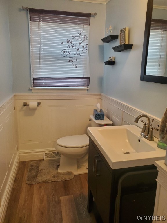 136 Rovner Place Hamburg, NY 14075 - Photo 10 of 45