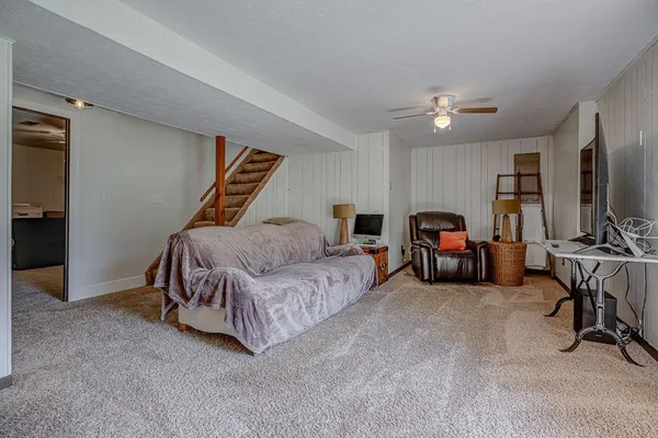 $359,900 | 1071 Hartford Circle, Lawrenceburg, IN 47025