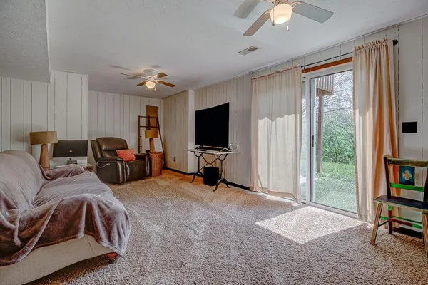 $359,900 | 1071 Hartford Circle, Lawrenceburg, IN 47025