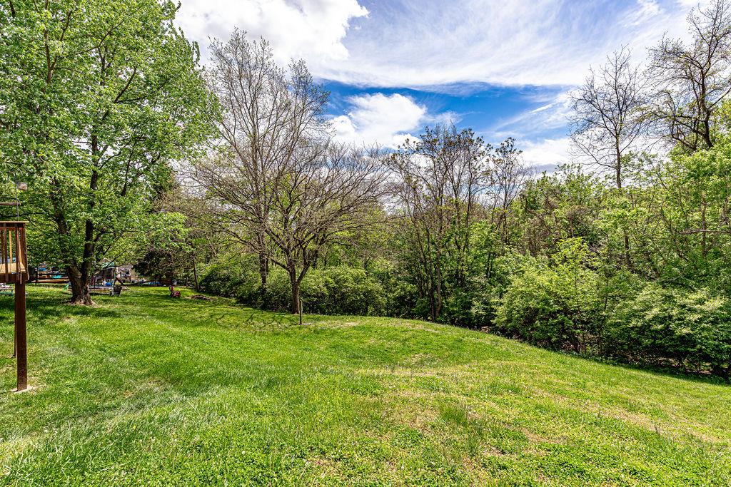 1071 Hartford Circle Lawrenceburg, IN 47025 - Photo 6 of 44