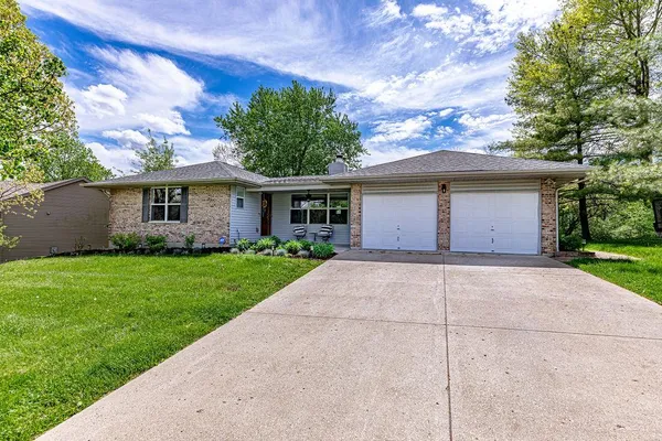 $359,900 | 1071 Hartford Circle, Lawrenceburg, IN 47025