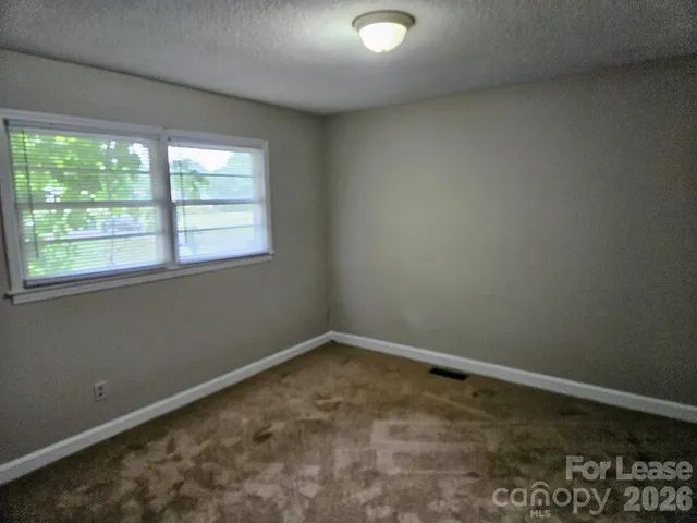 $1,100 | 1221 Auten Road, Charlotte, NC 28216