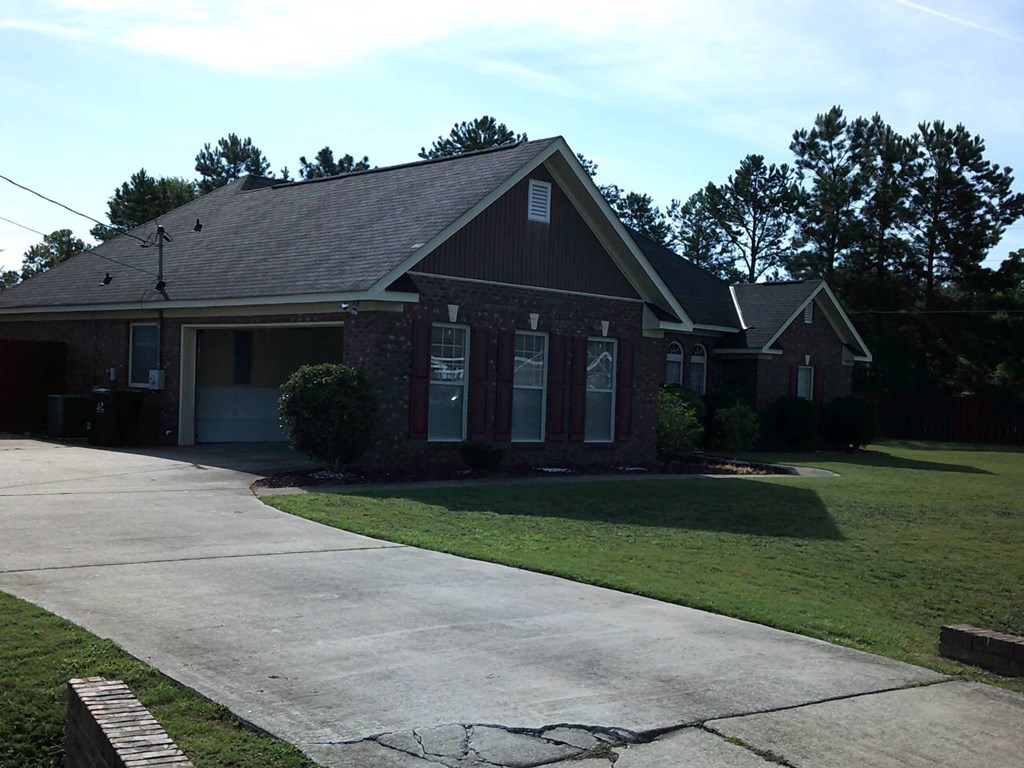 4 Ridgebrook Drive Phenix City, AL 36869 - Photo 2 of 18