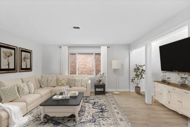 $565,000 | 10206 South St Louis Avenue, Evergreen Park, IL 60805