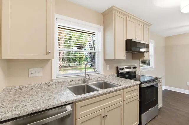 $225,000 | 3627 South Lakewood Drive, Tallahassee, FL 32305